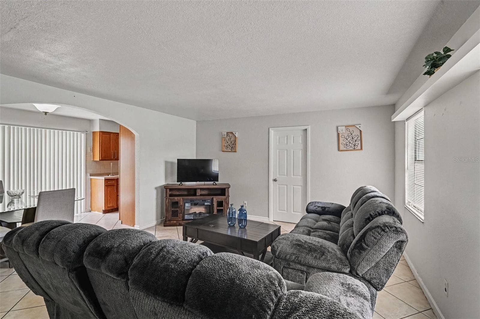 4639 CALENDULA DRIVE, Orlando, FL 32839