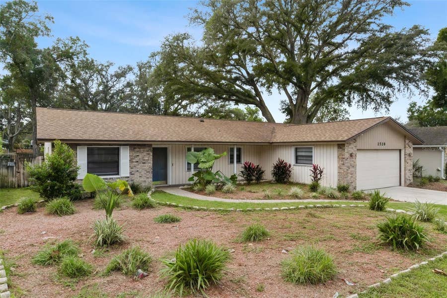 Property photo for 2528 CANTERCLUB TRAIL, Apopka, FL