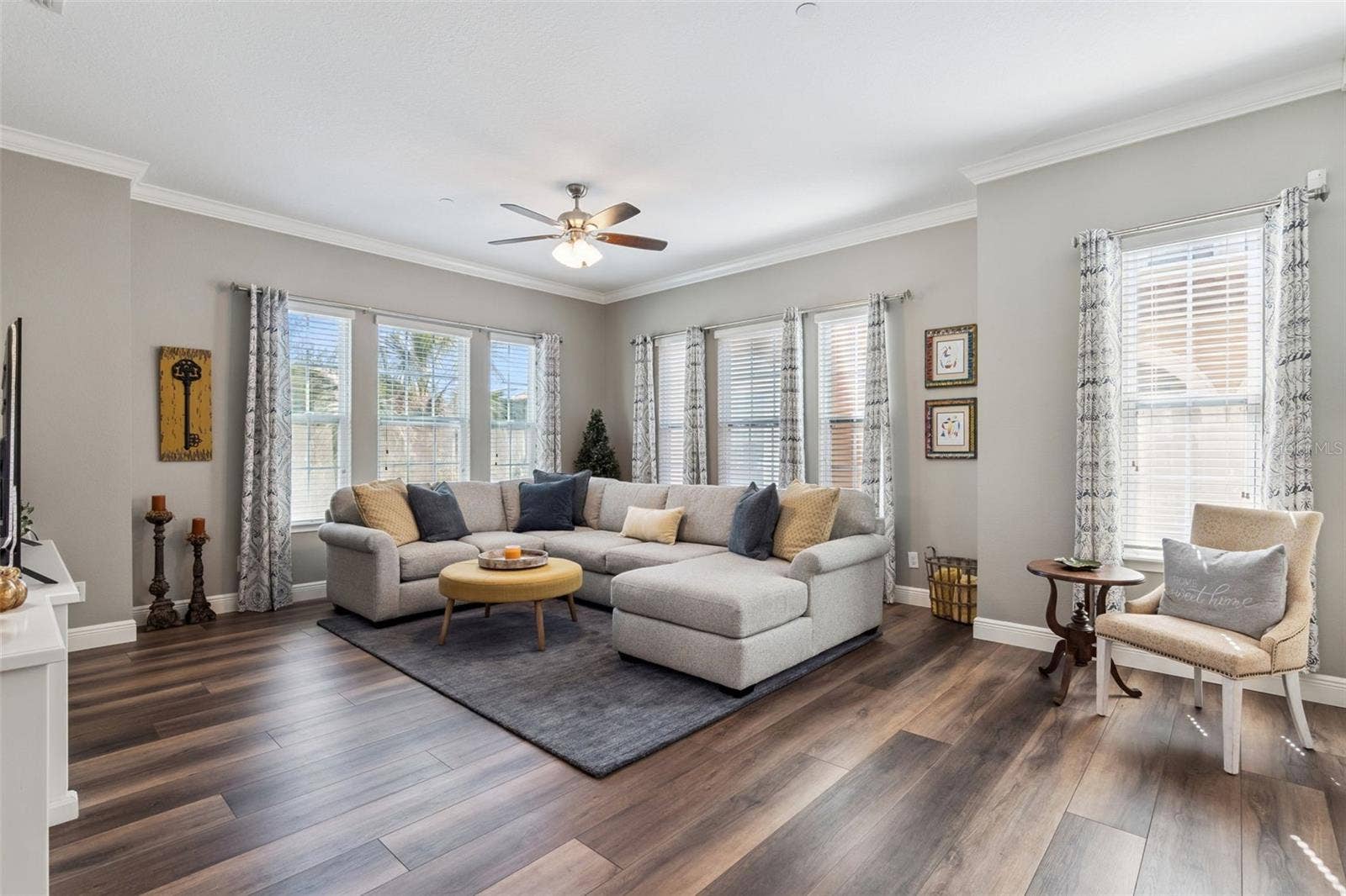 900 LOBELIA DRIVE, Lake Mary, FL 32746 Living room