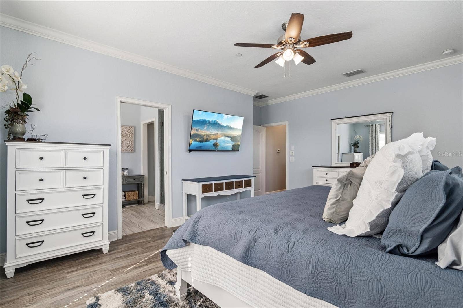 900 LOBELIA DRIVE, Lake Mary, FL 32746 Primary bedroom with en suite bathroom