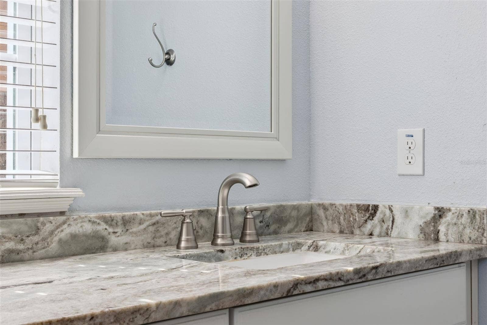 900 LOBELIA DRIVE, Lake Mary, FL 32746 Primary bathroom with double sinks