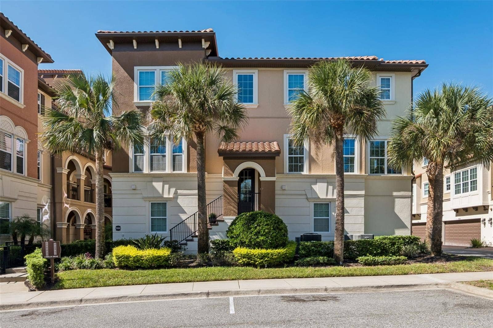 900 LOBELIA DRIVE, Lake Mary, FL 32746 Front exterior