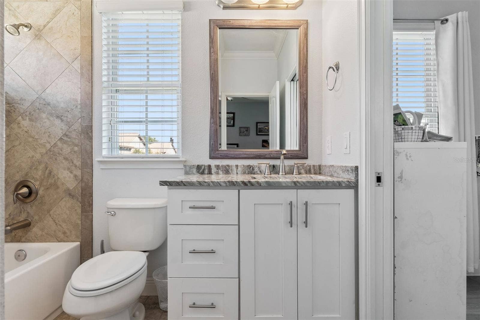 900 LOBELIA DRIVE, Lake Mary, FL 32746 Bathroom