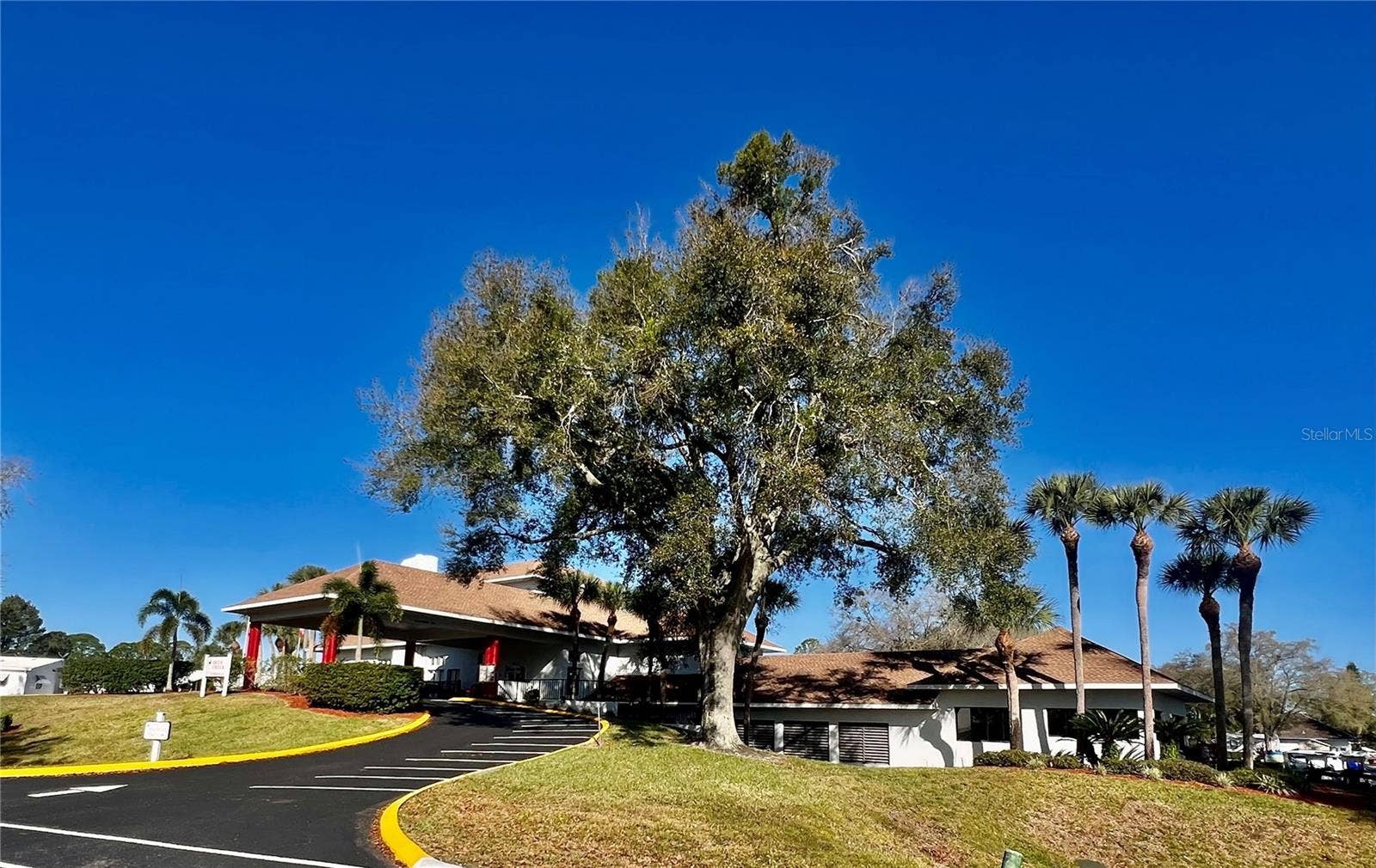 321 ST GEORGE DRIVE, Davenport, FL 33837 Deer Creek's Main Clubhouse
