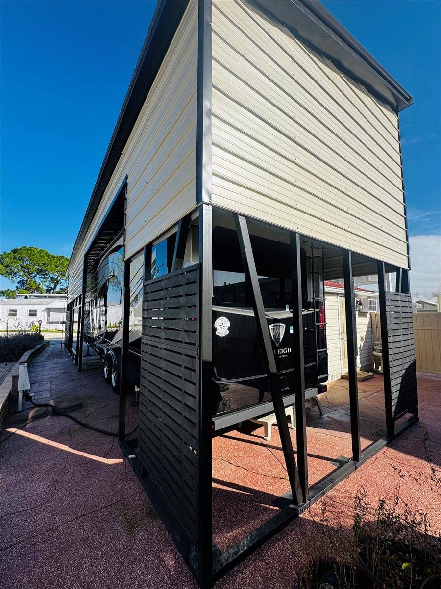 321 ST GEORGE DRIVE, Davenport, FL 33837 Well constructed