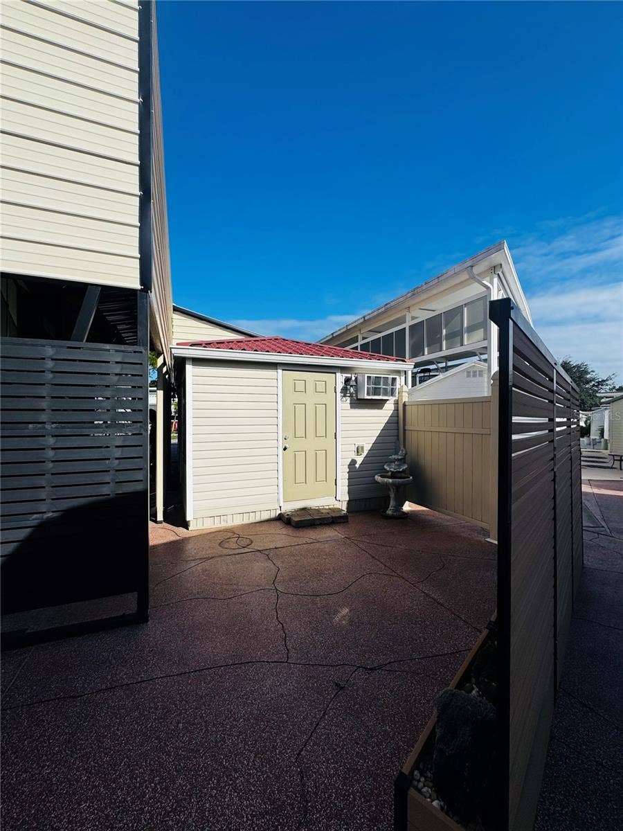 321 ST GEORGE DRIVE, Davenport, FL 33837 Back patio