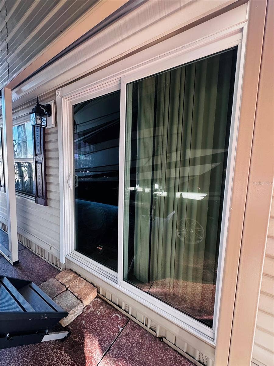 321 ST GEORGE DRIVE, Davenport, FL 33837 Sliders to the Casita