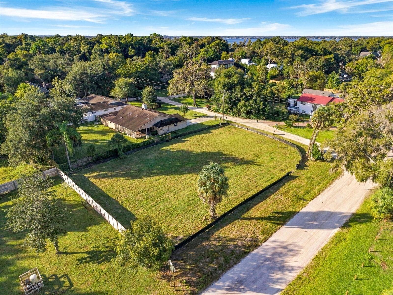105 FOREST STREET, Windermere, FL 34786