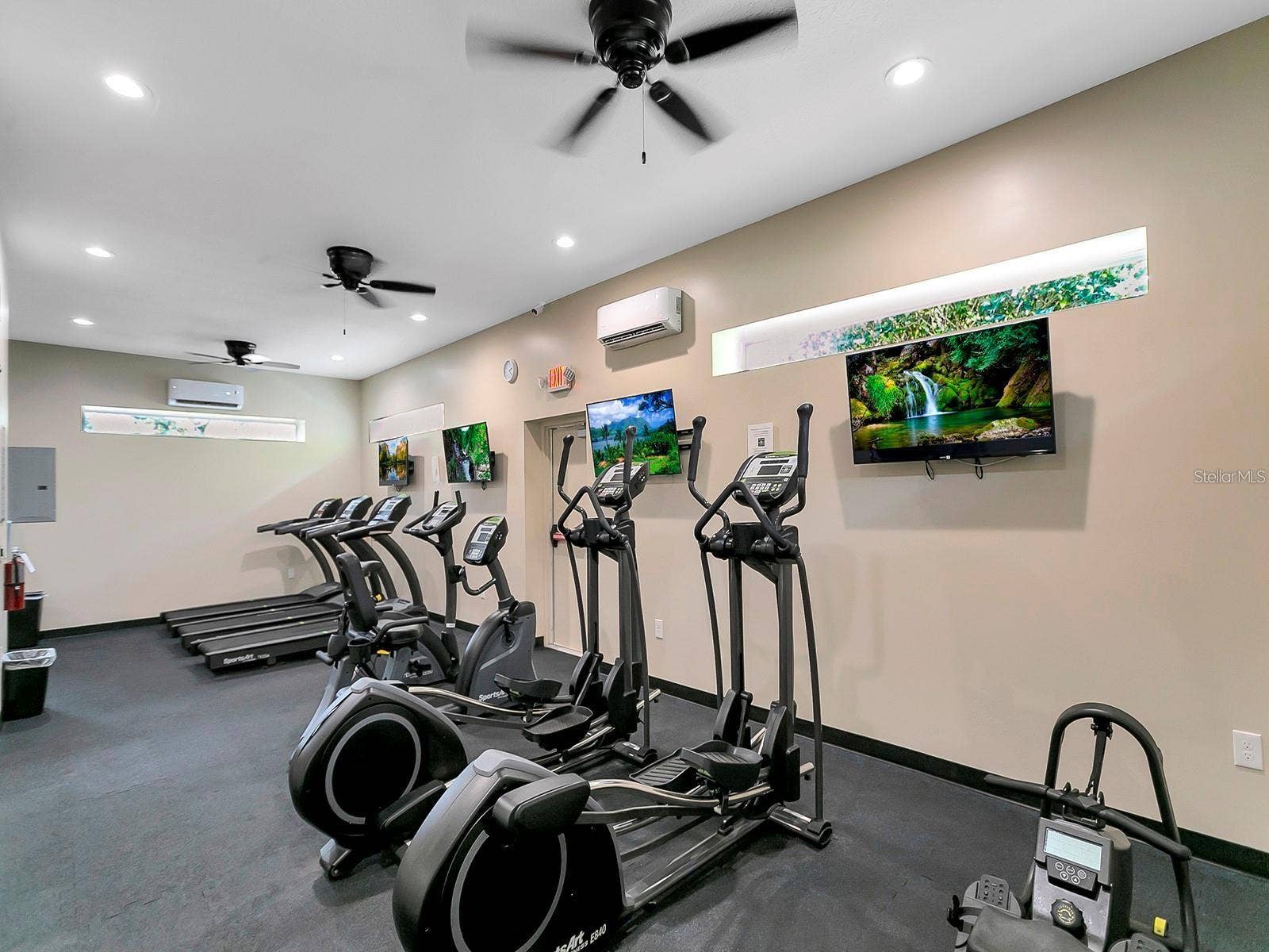 1140 TOLUKE POINT, Orlando, FL 32828 1140 TOLUKE POINT, Orlando, FL 32828