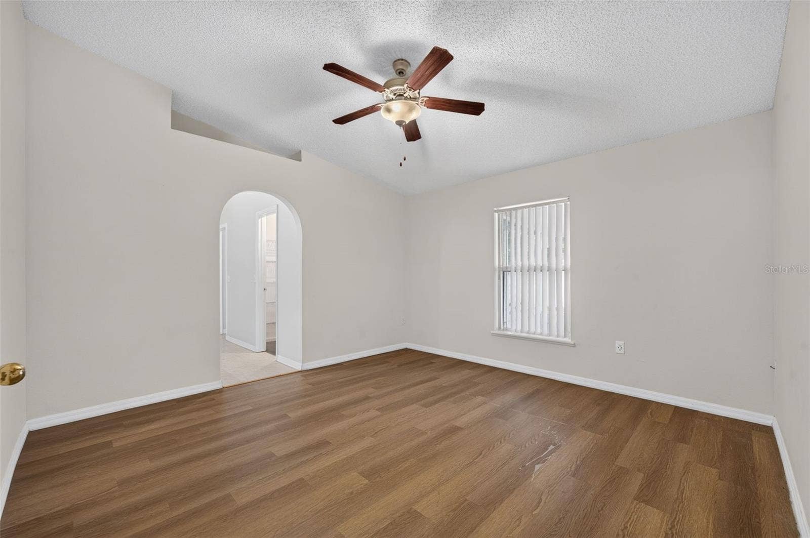 2018 WEKIVA RESERVE BOULEVARD, Apopka, FL 32703 2018 WEKIVA RESERVE BOULEVARD, Apopka, FL 32703