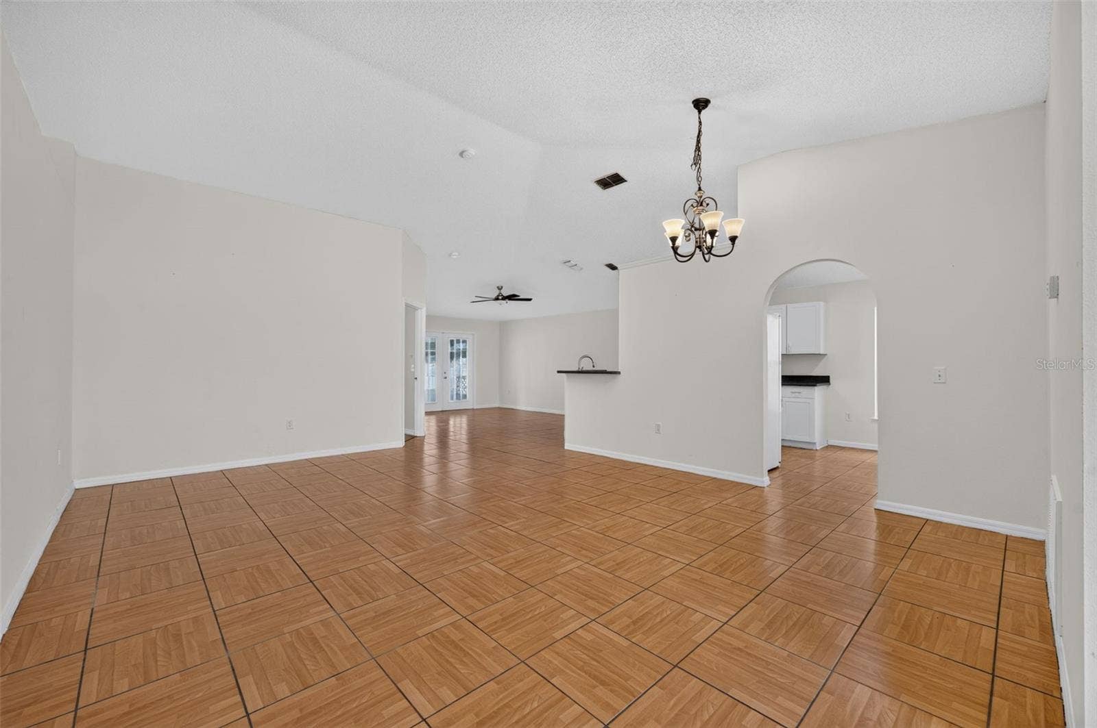 2018 WEKIVA RESERVE BOULEVARD, Apopka, FL 32703 2018 WEKIVA RESERVE BOULEVARD, Apopka, FL 32703