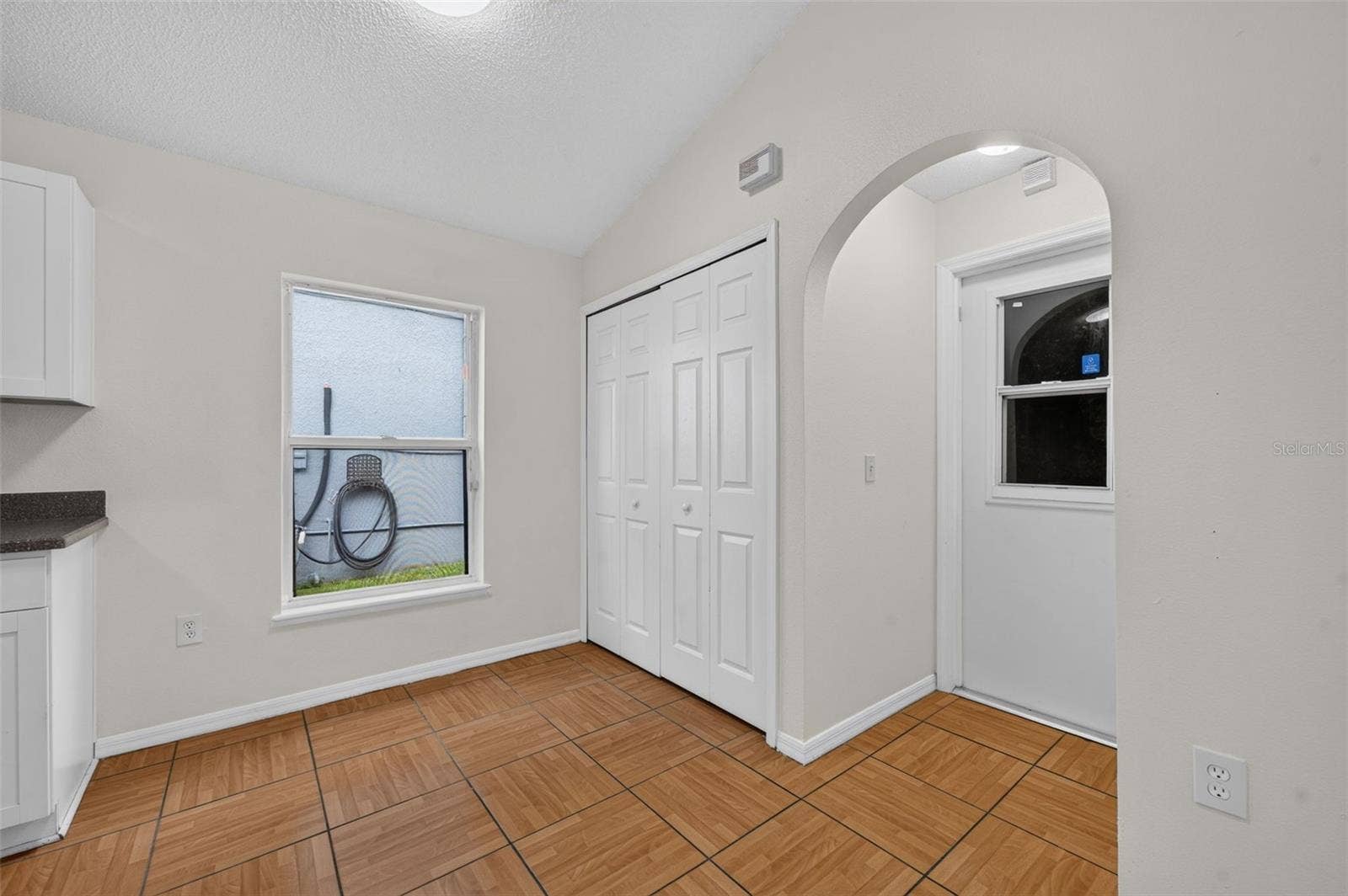 2018 WEKIVA RESERVE BOULEVARD, Apopka, FL 32703 2018 WEKIVA RESERVE BOULEVARD, Apopka, FL 32703