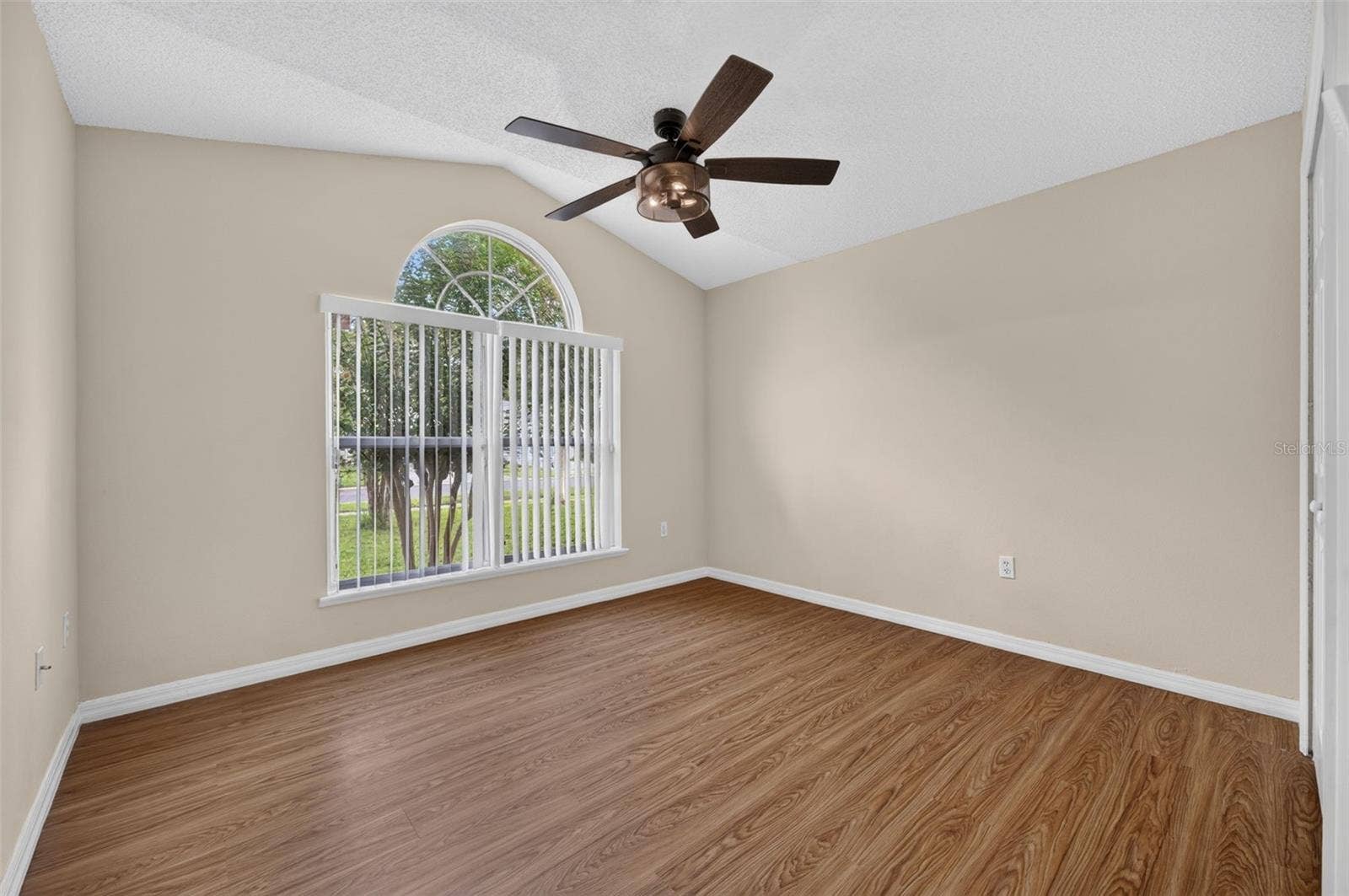 2018 WEKIVA RESERVE BOULEVARD, Apopka, FL 32703 2018 WEKIVA RESERVE BOULEVARD, Apopka, FL 32703