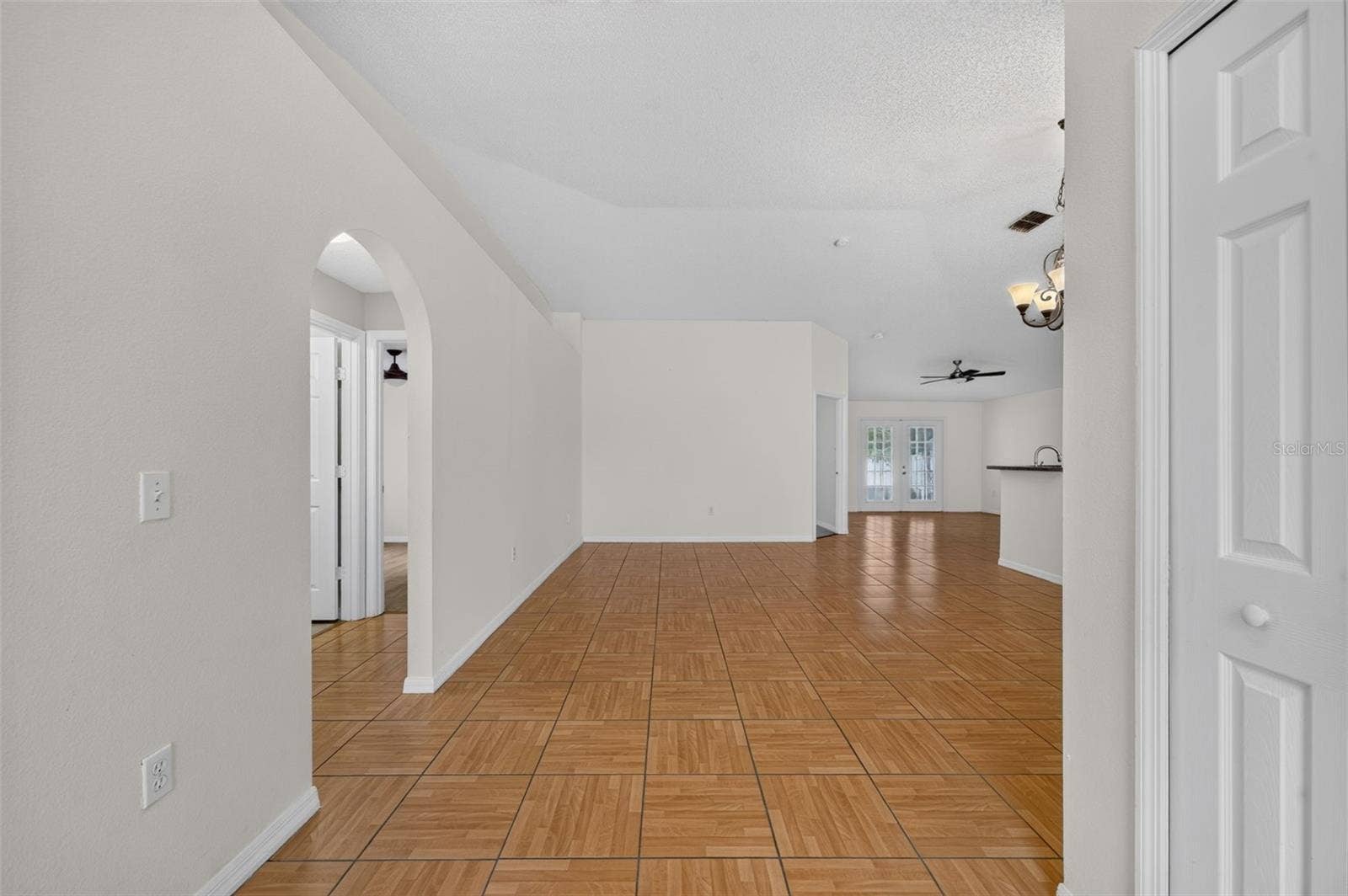 2018 WEKIVA RESERVE BOULEVARD, Apopka, FL 32703 2018 WEKIVA RESERVE BOULEVARD, Apopka, FL 32703