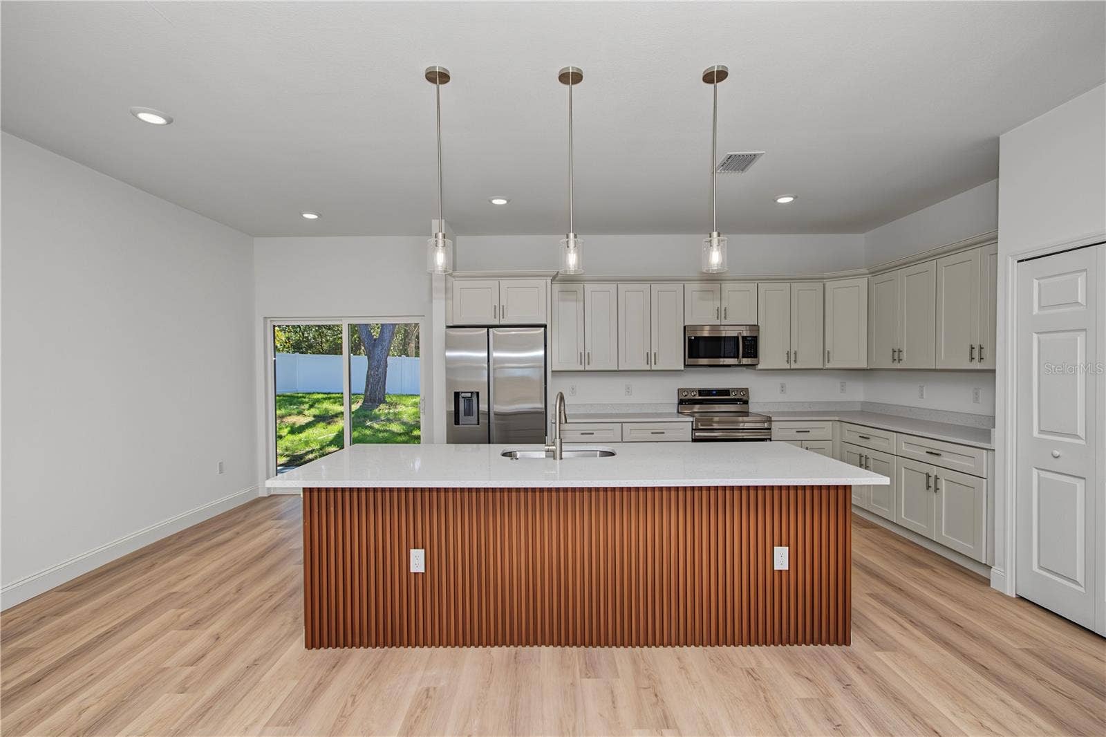 9714 N CALLA LILY DRIVE, Citrus Springs, FL 34433