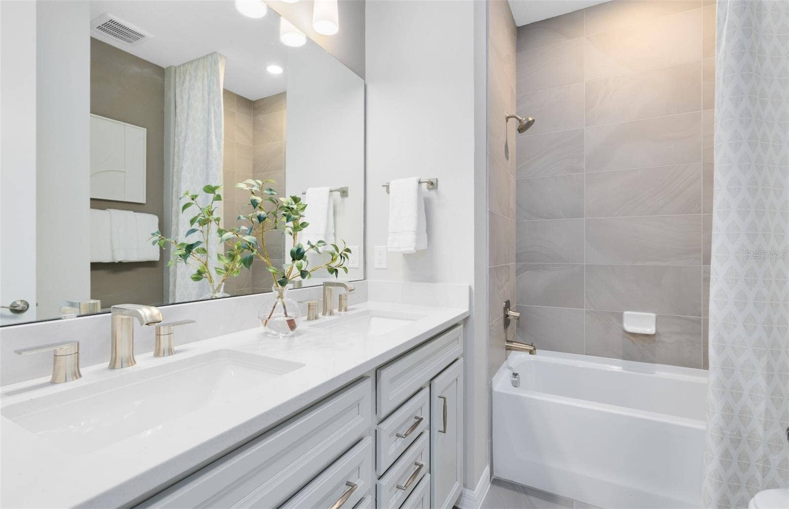 Model Home Design Only. Pictures and furnishings are for illustrative purposes only. Elevations, colors and options may vary. Furniture is for model home staging only.