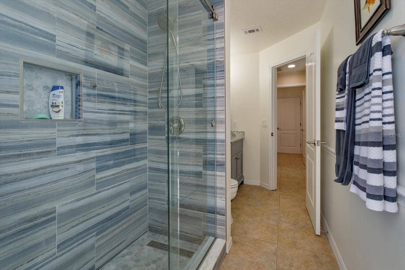 6887 HIDDEN GLADE PLACE, Sanford, FL 32771 Walk in pool bath shower with frameless glass