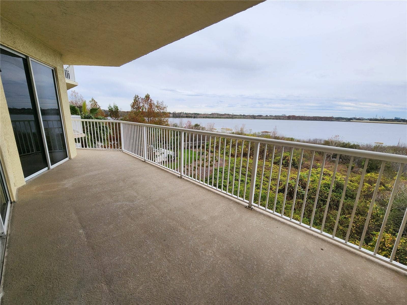 6336 BUFORD STREET, #404, Orlando, FL 32835 6336 BUFORD STREET, #404, Orlando, FL 32835