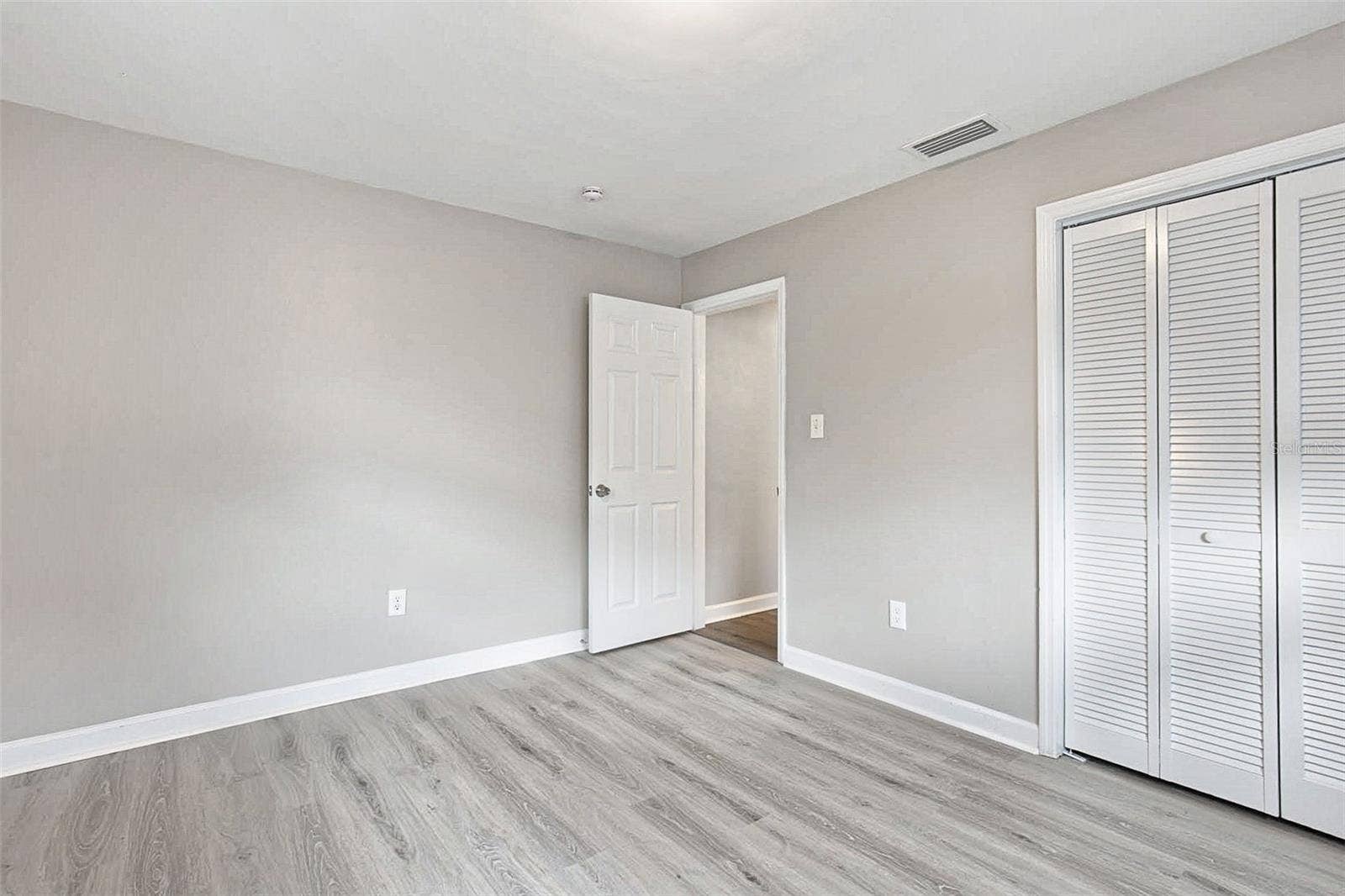 1838 GREENHILL DRIVE, Clearwater, FL 33755 1838 GREENHILL DRIVE, Clearwater, FL 33755