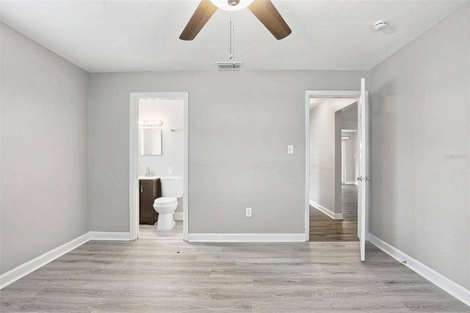 1838 GREENHILL DRIVE, Clearwater, FL 33755 1838 GREENHILL DRIVE, Clearwater, FL 33755