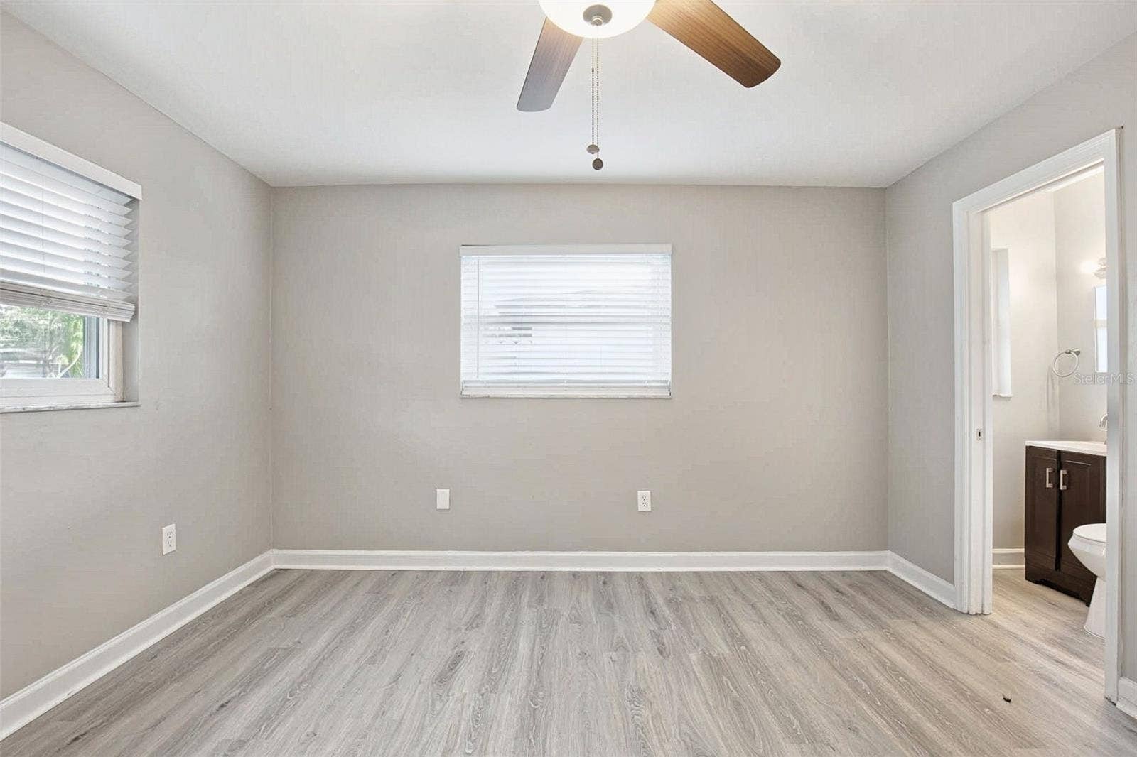 1838 GREENHILL DRIVE, Clearwater, FL 33755 1838 GREENHILL DRIVE, Clearwater, FL 33755