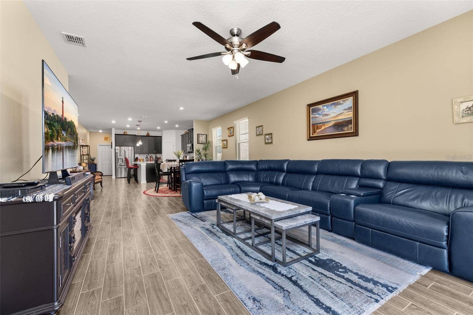1739 GOOD NEIGHBOR LOOP, Kissimmee, FL 34744