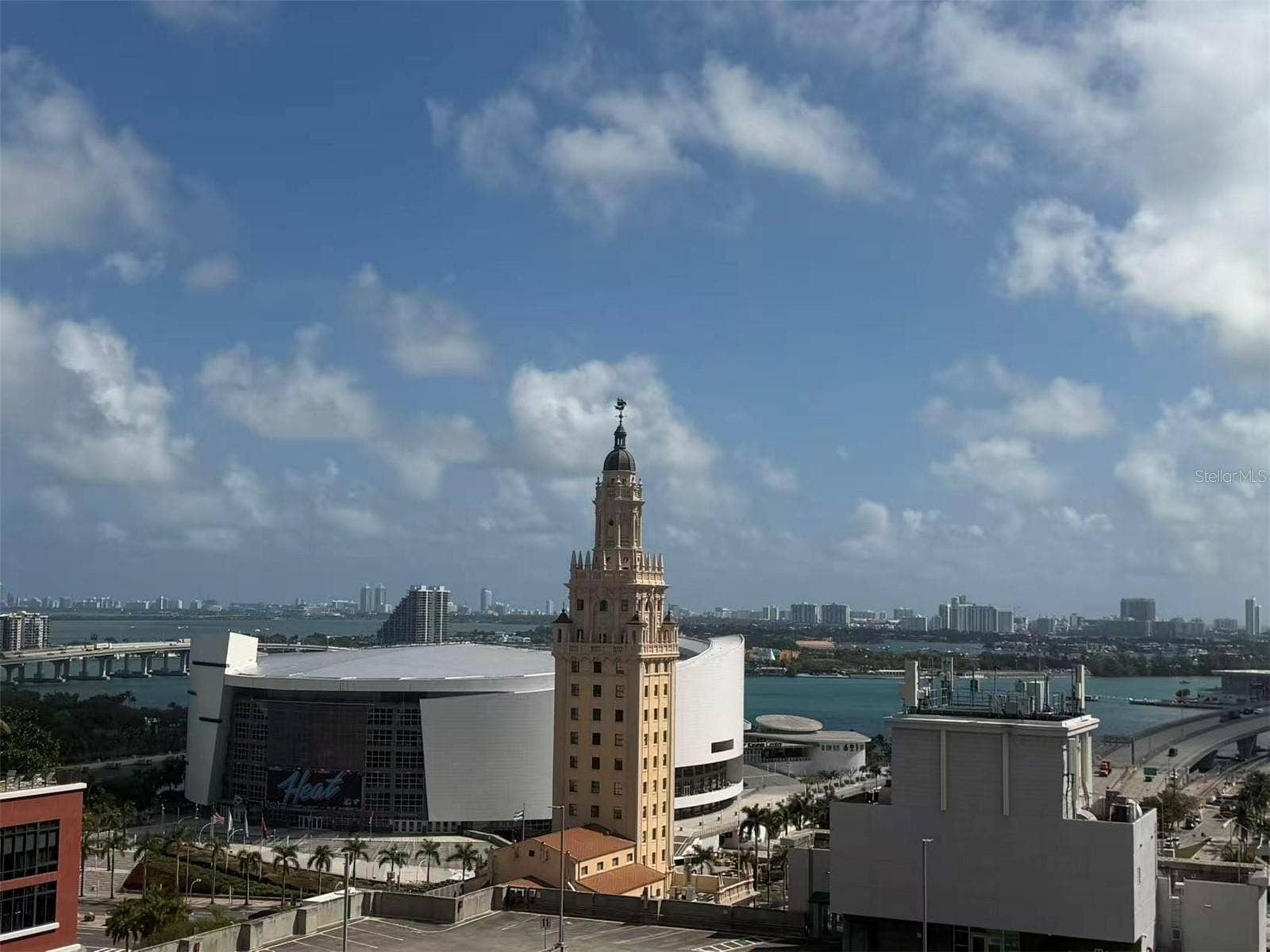 121 NE 5TH STREET, #1413, Miami, FL 33132 121 NE 5TH STREET, #1413, Miami, FL 33132