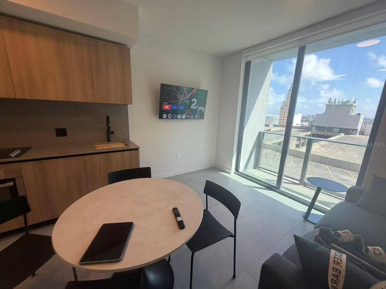 121 NE 5TH STREET, #1413, Miami, FL 33132 121 NE 5TH STREET, #1413, Miami, FL 33132