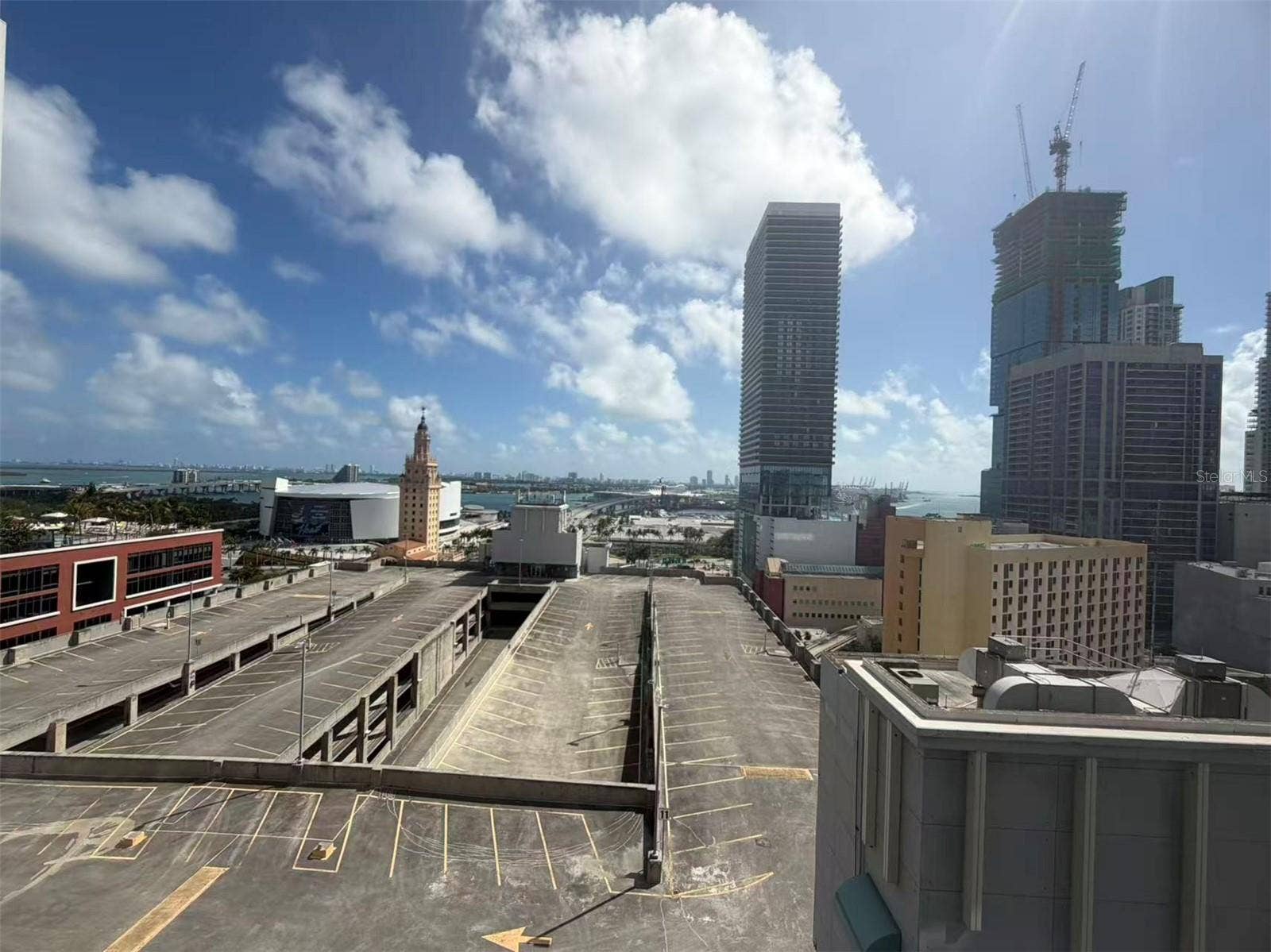 121 NE 5TH STREET, #1413, Miami, FL 33132 121 NE 5TH STREET, #1413, Miami, FL 33132