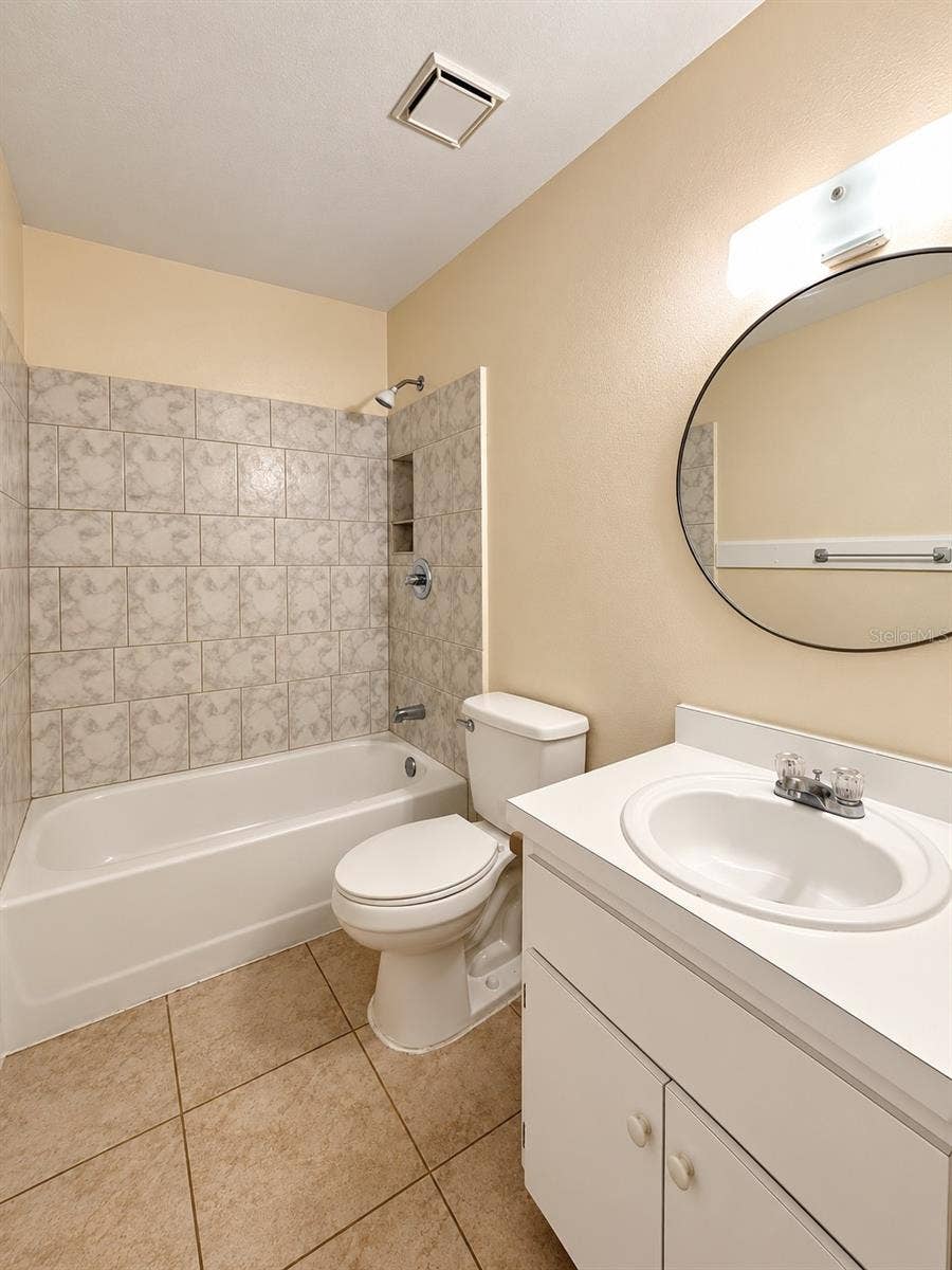 343 E ROSEWOOD LANE, #343, Tavares, FL 32778