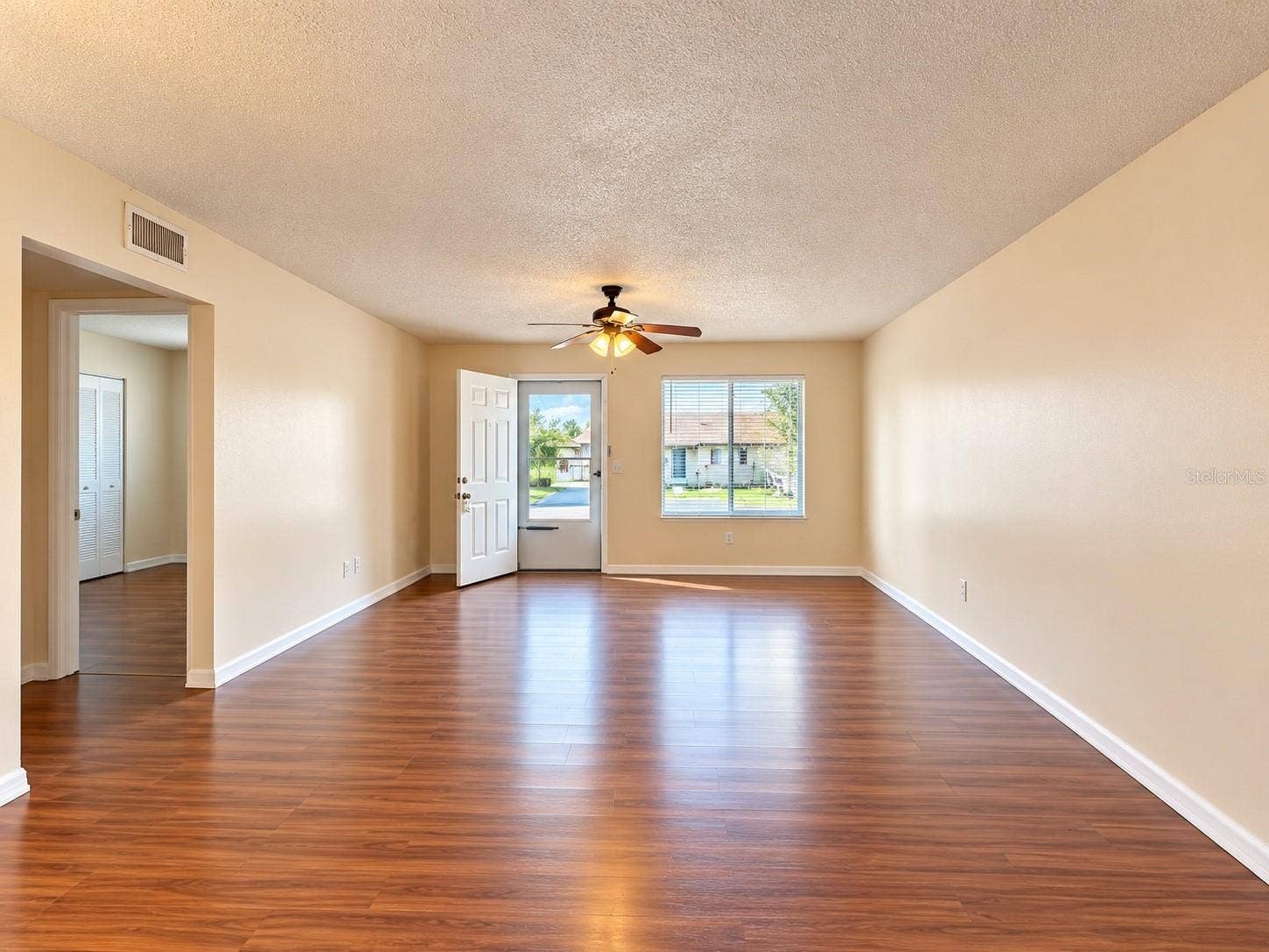 343 E ROSEWOOD LANE, #343, Tavares, FL 32778
