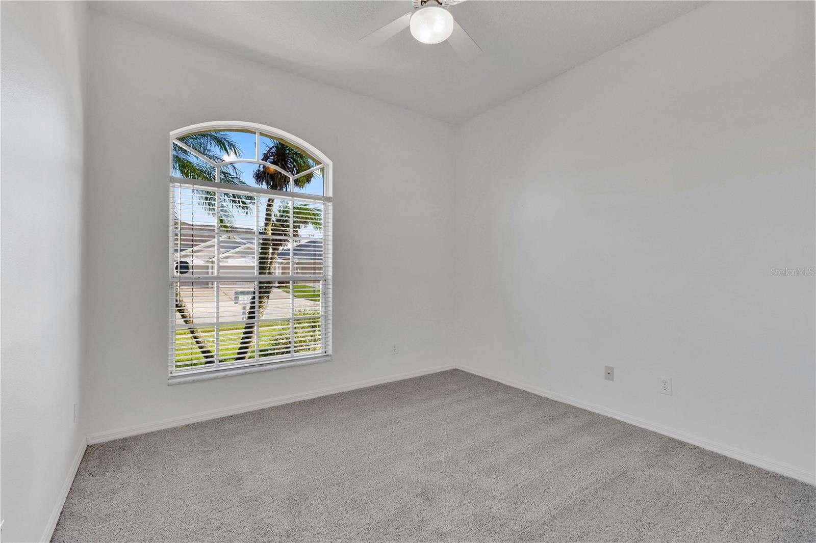 639 LAKEHAVEN CIRCLE, Orlando, FL 32828 639 LAKEHAVEN CIRCLE, Orlando, FL 32828