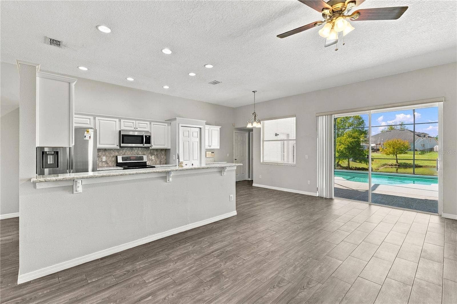 639 LAKEHAVEN CIRCLE, Orlando, FL 32828 639 LAKEHAVEN CIRCLE, Orlando, FL 32828