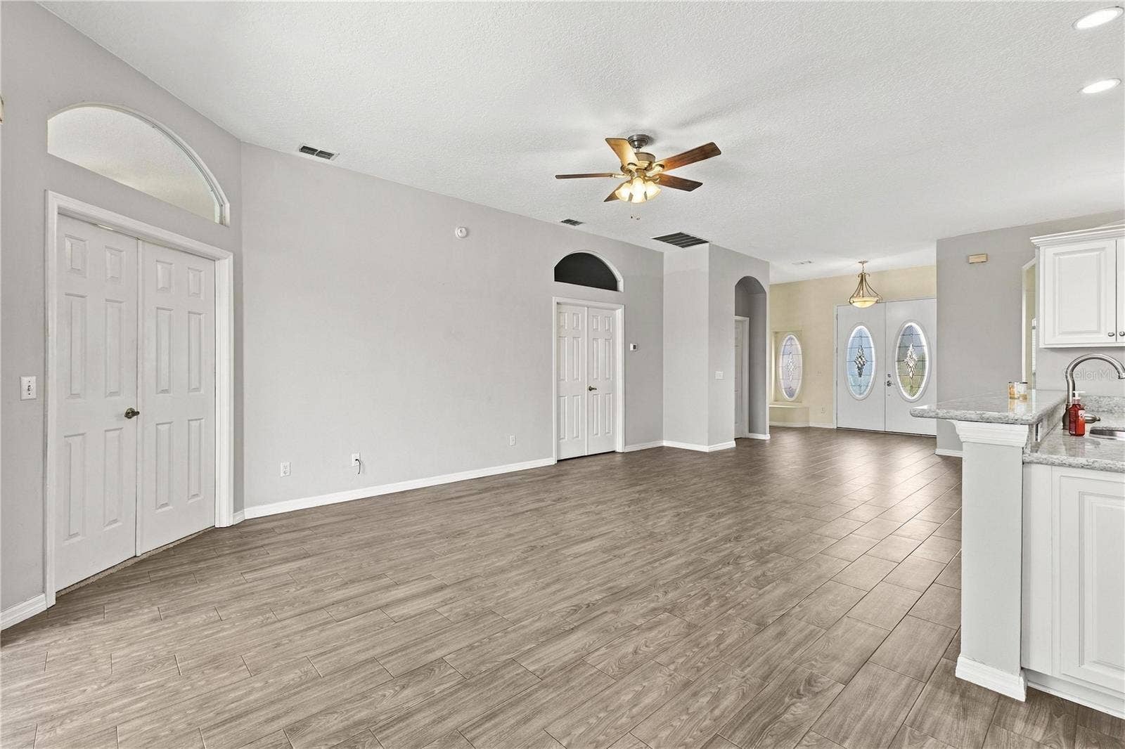 639 LAKEHAVEN CIRCLE, Orlando, FL 32828 639 LAKEHAVEN CIRCLE, Orlando, FL 32828