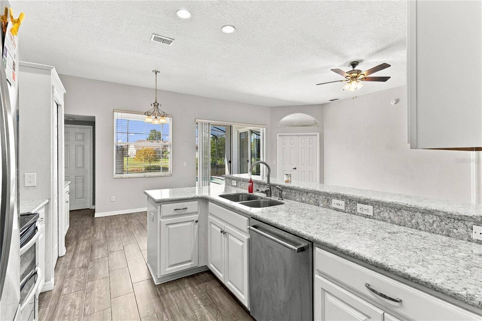 639 LAKEHAVEN CIRCLE, Orlando, FL 32828 639 LAKEHAVEN CIRCLE, Orlando, FL 32828