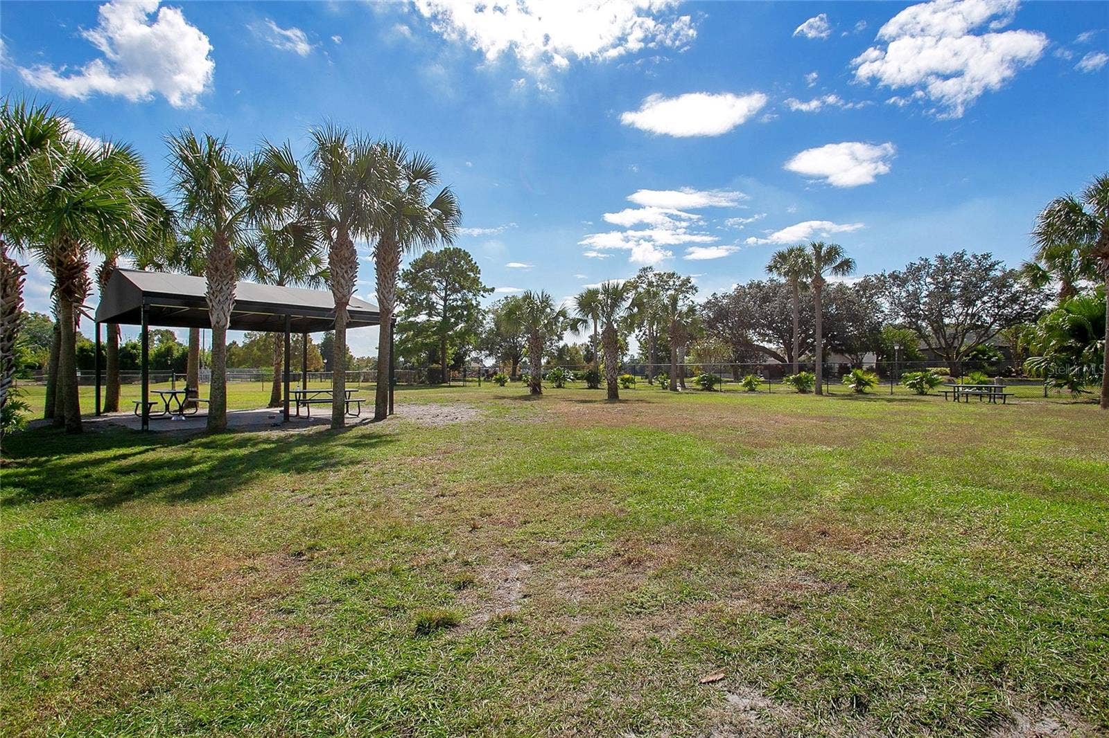 639 LAKEHAVEN CIRCLE, Orlando, FL 32828 639 LAKEHAVEN CIRCLE, Orlando, FL 32828