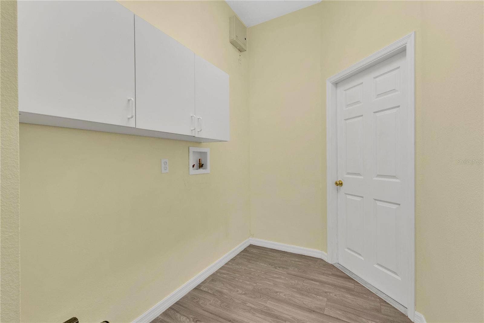 639 LAKEHAVEN CIRCLE, Orlando, FL 32828 639 LAKEHAVEN CIRCLE, Orlando, FL 32828