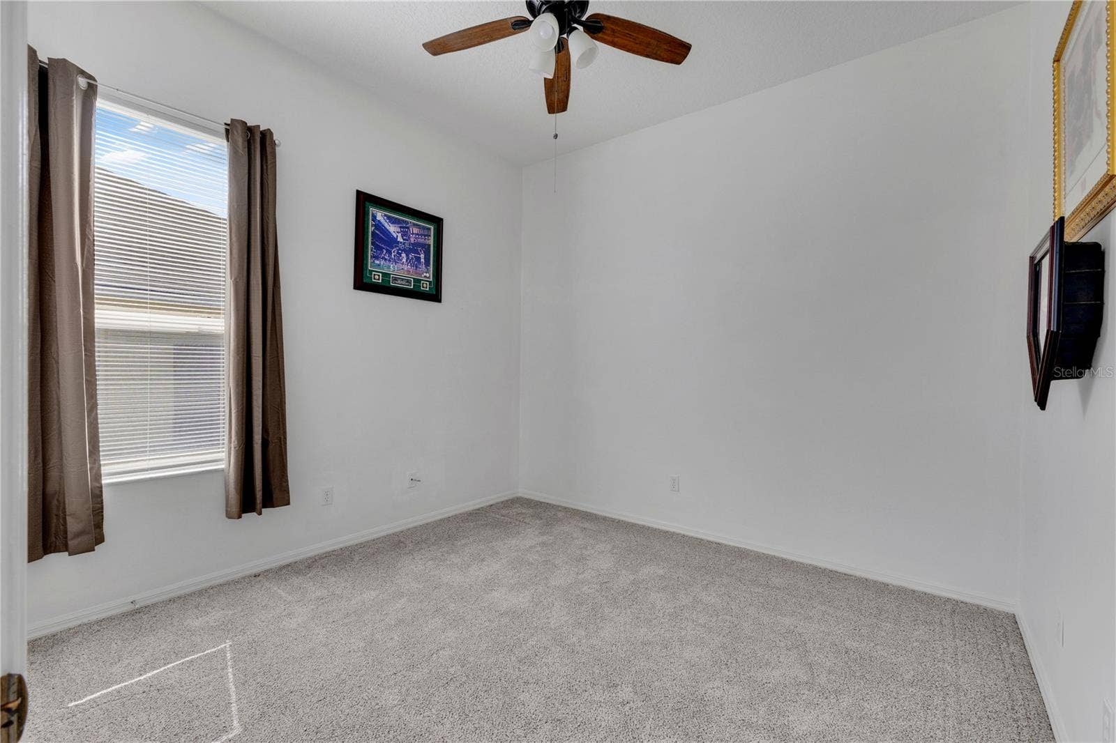 639 LAKEHAVEN CIRCLE, Orlando, FL 32828 639 LAKEHAVEN CIRCLE, Orlando, FL 32828