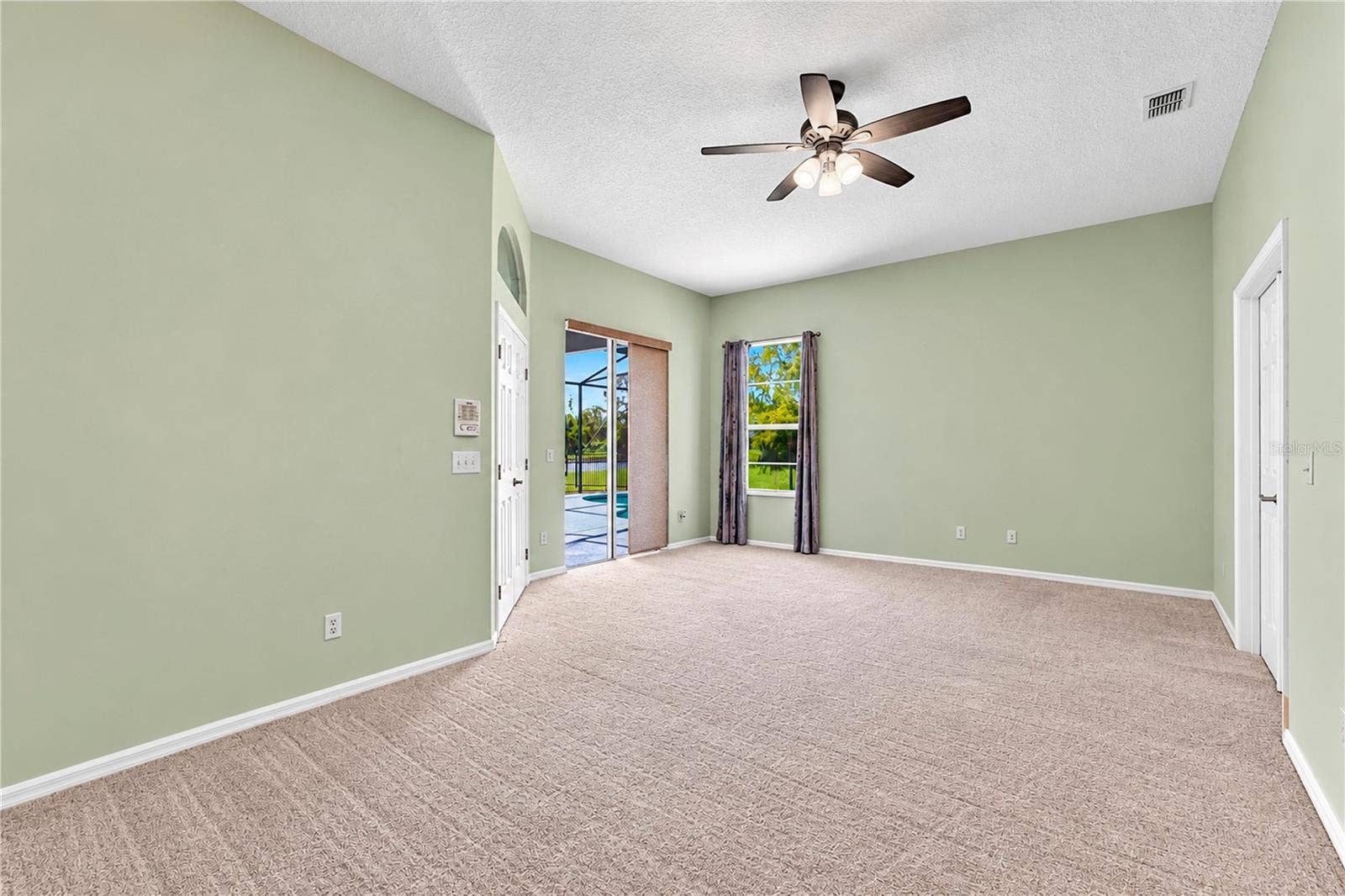 639 LAKEHAVEN CIRCLE, Orlando, FL 32828 639 LAKEHAVEN CIRCLE, Orlando, FL 32828