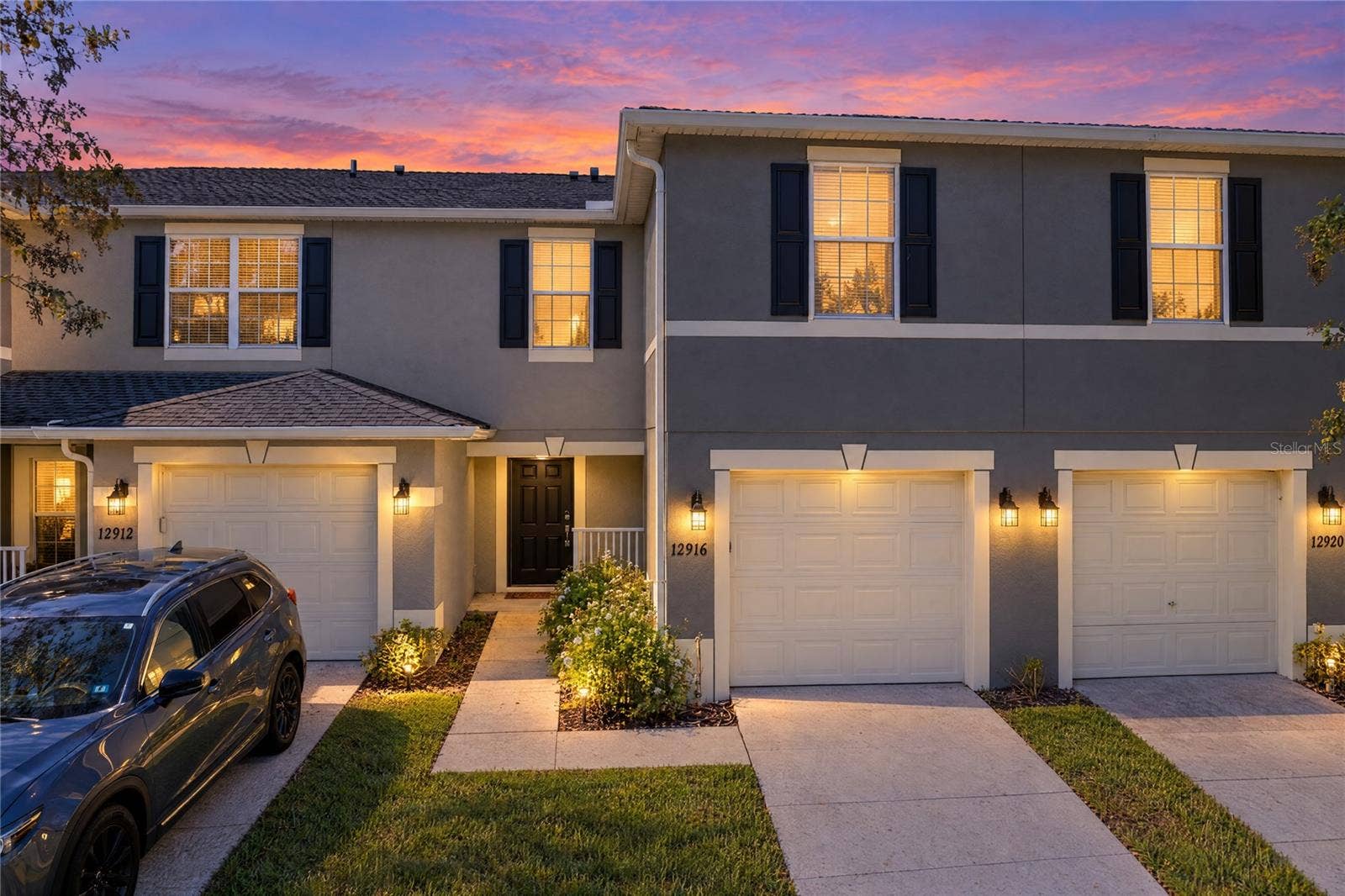 12916 LEXINGTON SUMMIT STREET, Orlando, FL 32828 Welcome to 12916 Lexington Summit !