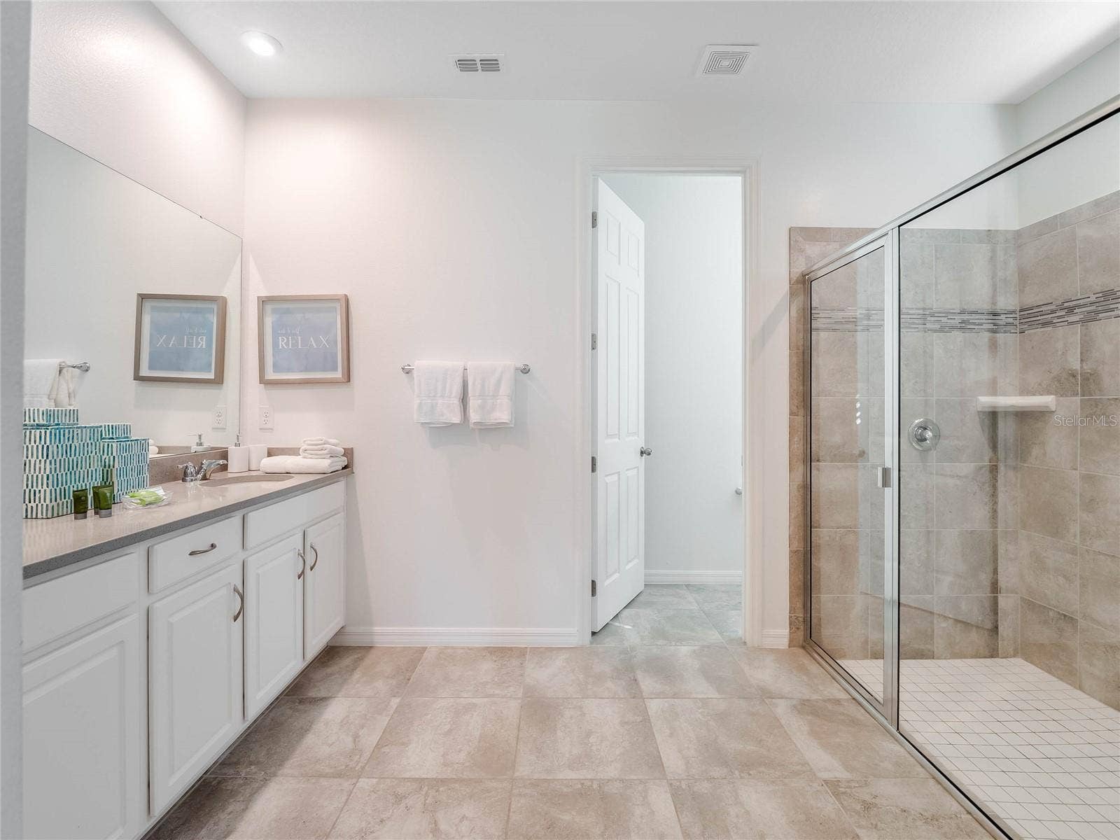 Master bathroom first floor