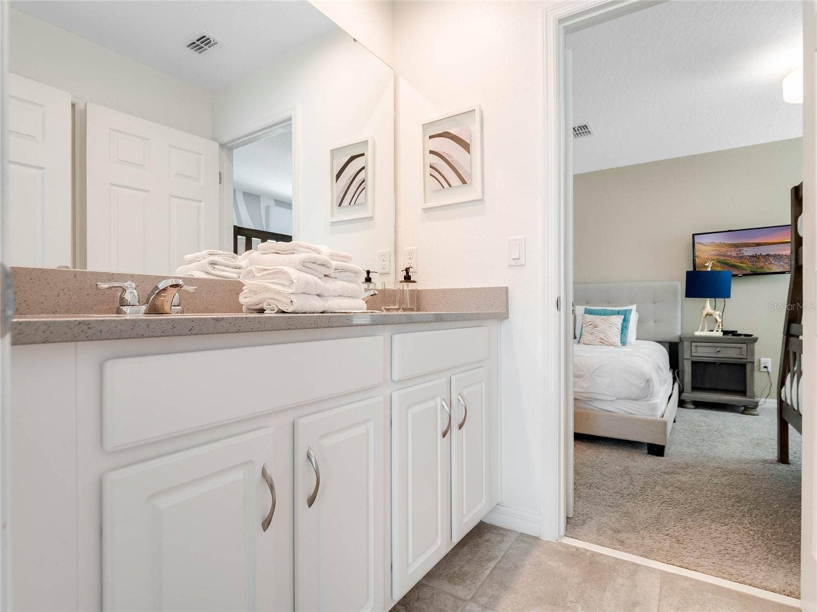 jack and Jill bathroom