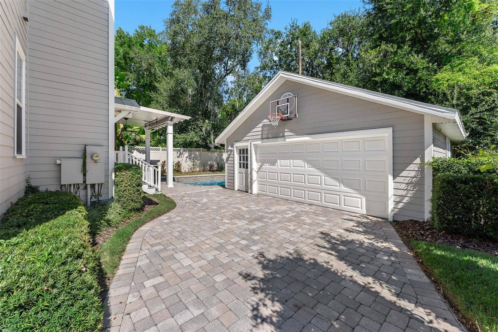 1629 DORMONT LANE, Orlando, FL 32804 1629 DORMONT LANE, Orlando, FL 32804