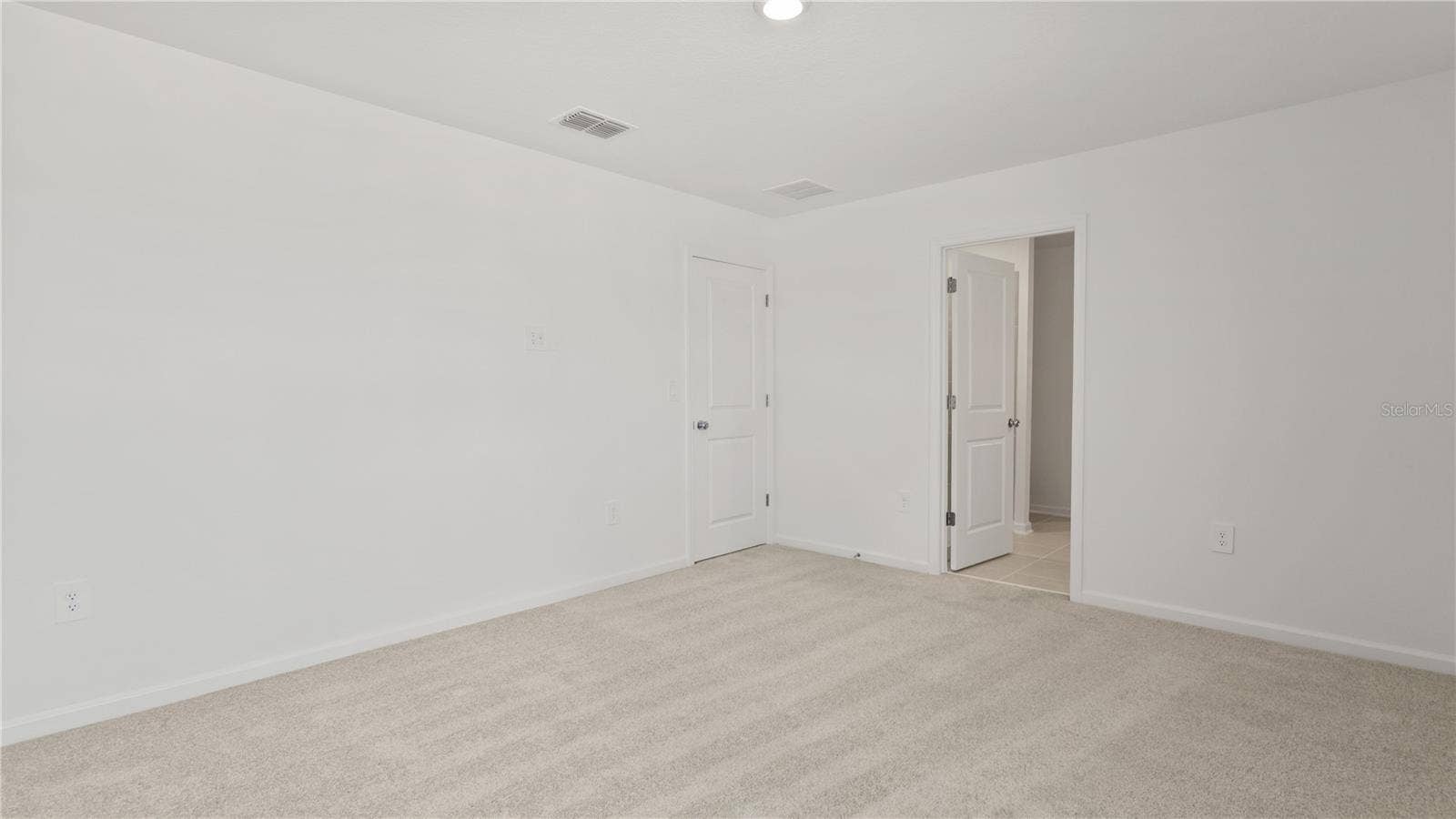 1625 WILLOW GARDEN LOOP, Eustis, FL 32726