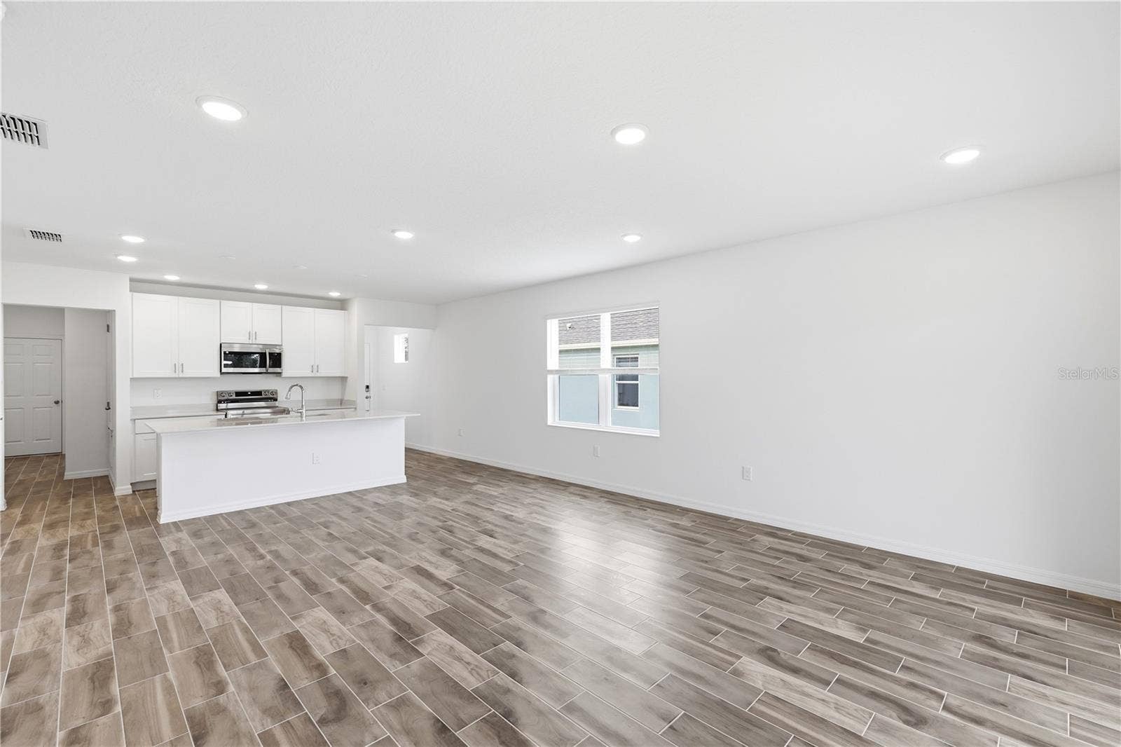 2301 LEELA CIRCLE, Tavares, FL 32778 2301 LEELA CIRCLE, Tavares, FL 32778