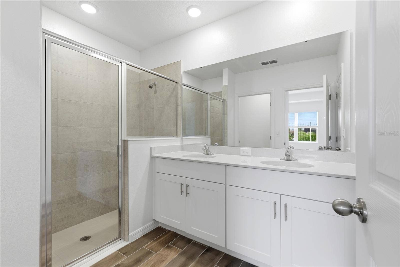 2301 LEELA CIRCLE, Tavares, FL 32778 2301 LEELA CIRCLE, Tavares, FL 32778
