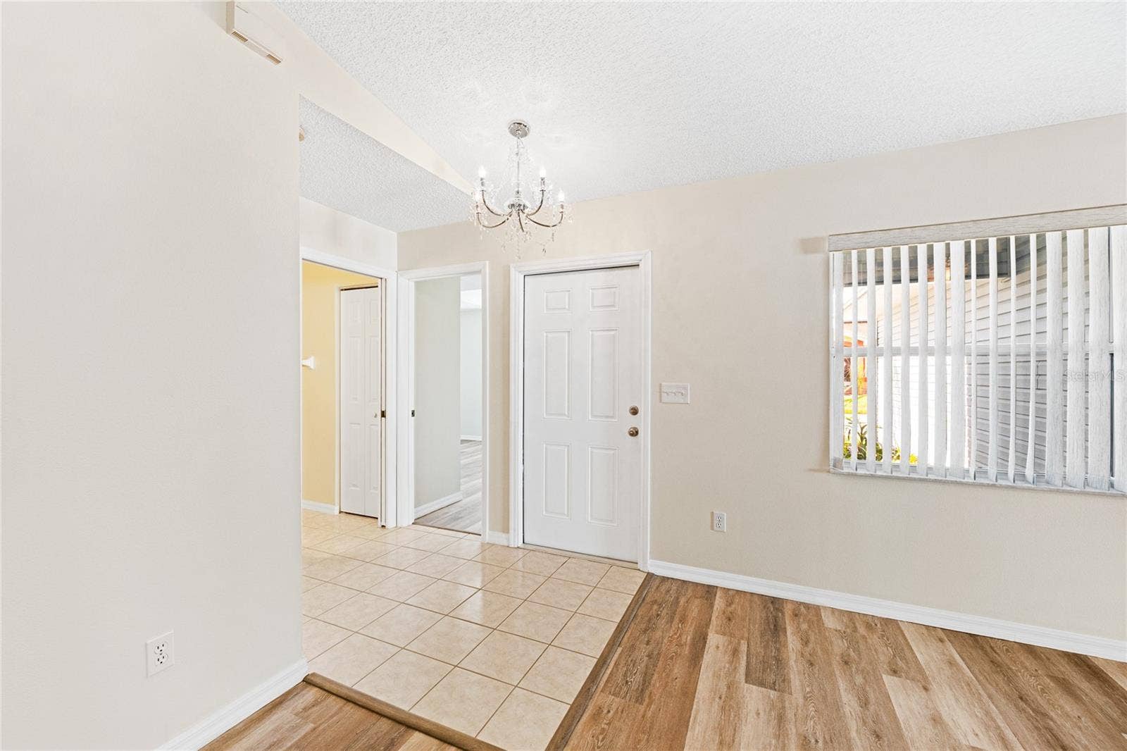32656 OAK PARK DRIVE, Leesburg, FL 34748 32656 OAK PARK DRIVE, Leesburg, FL 34748