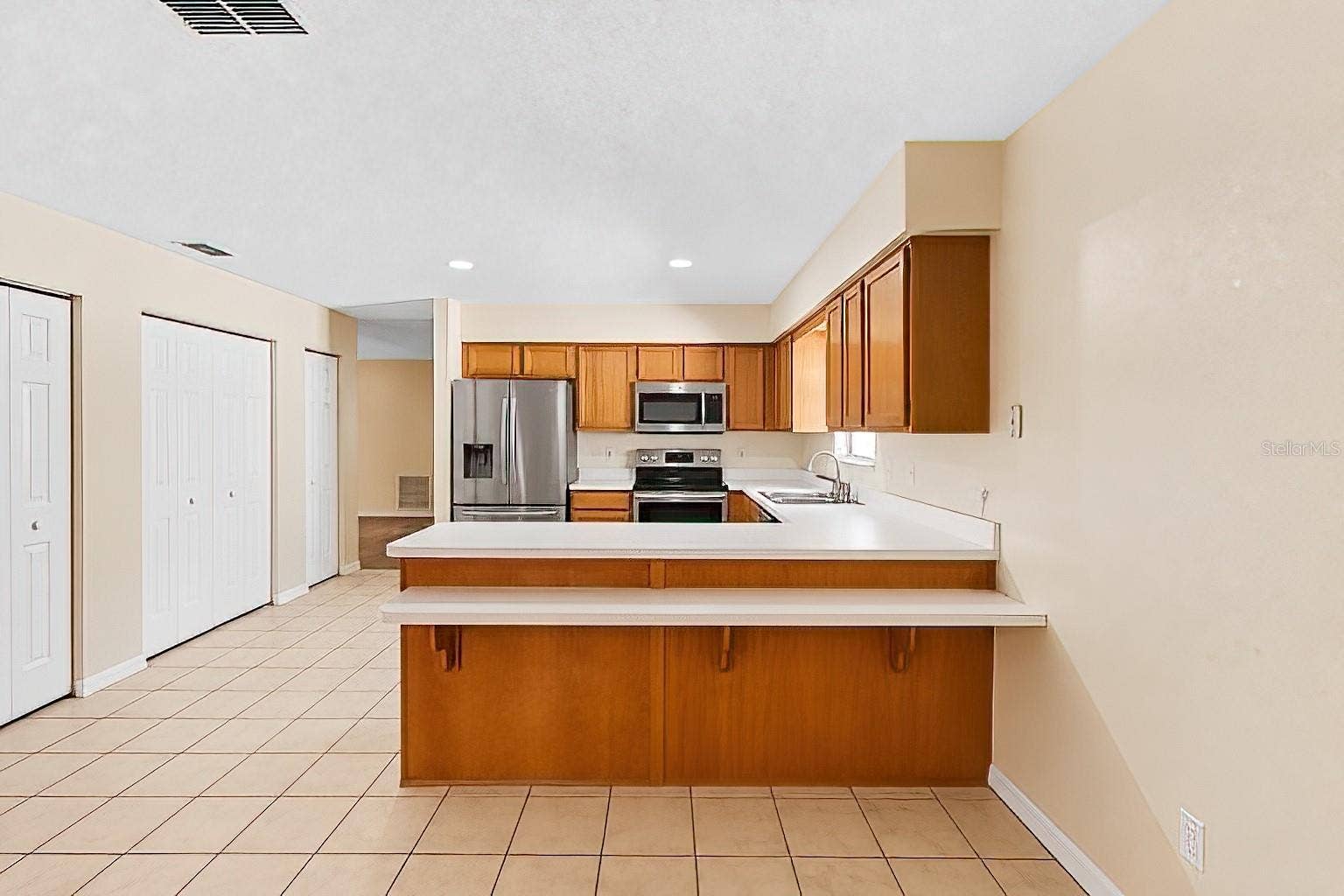 32656 OAK PARK DRIVE, Leesburg, FL 34748 32656 OAK PARK DRIVE, Leesburg, FL 34748