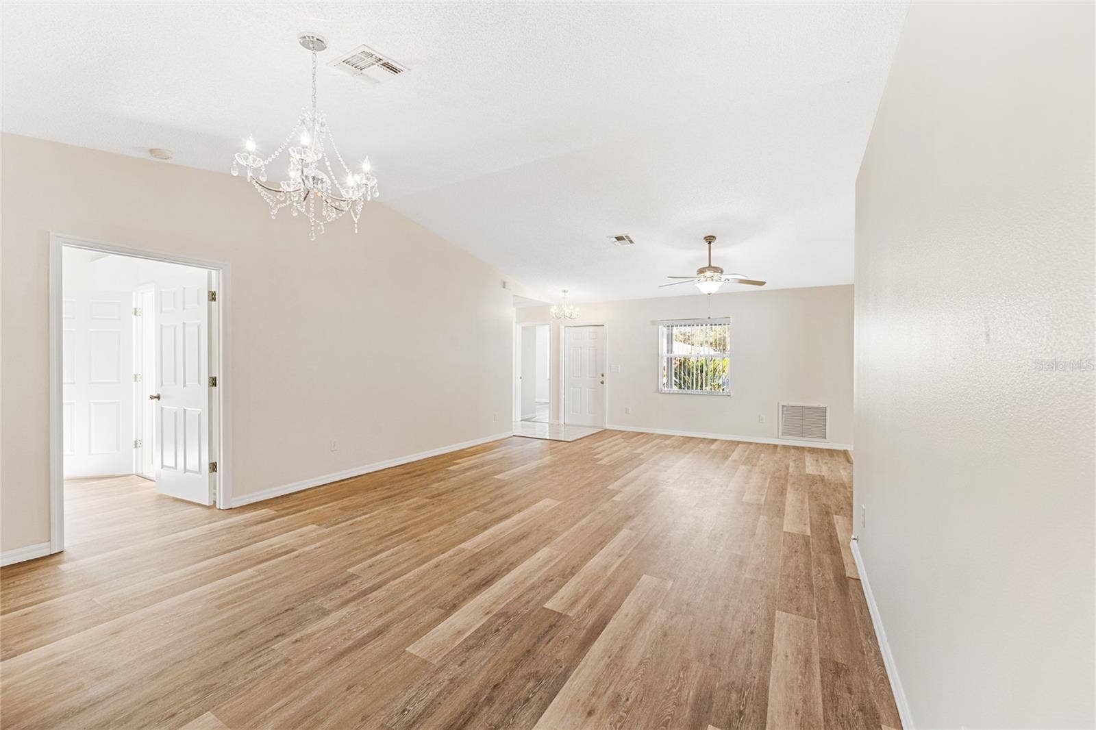 32656 OAK PARK DRIVE, Leesburg, FL 34748 32656 OAK PARK DRIVE, Leesburg, FL 34748