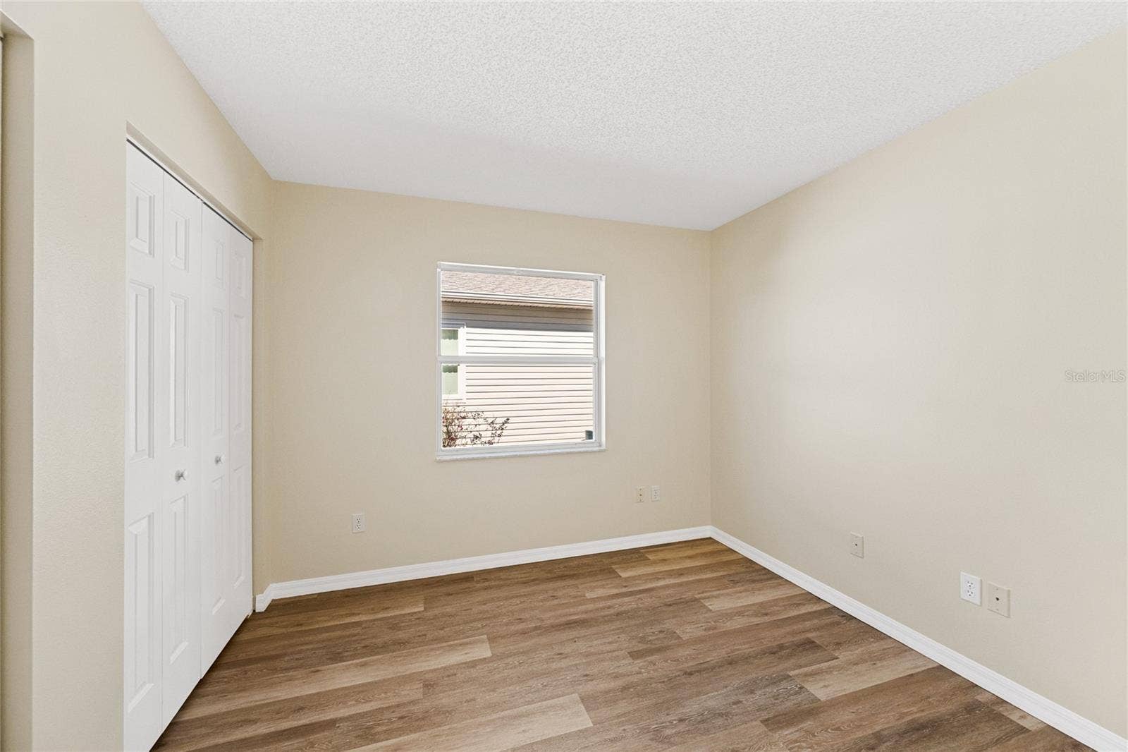 32656 OAK PARK DRIVE, Leesburg, FL 34748 32656 OAK PARK DRIVE, Leesburg, FL 34748